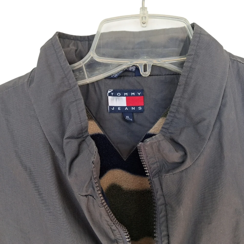 Tommy Hilfiger Men's Blanket Lined Vest Size XL Grey - Picture 2 of 7